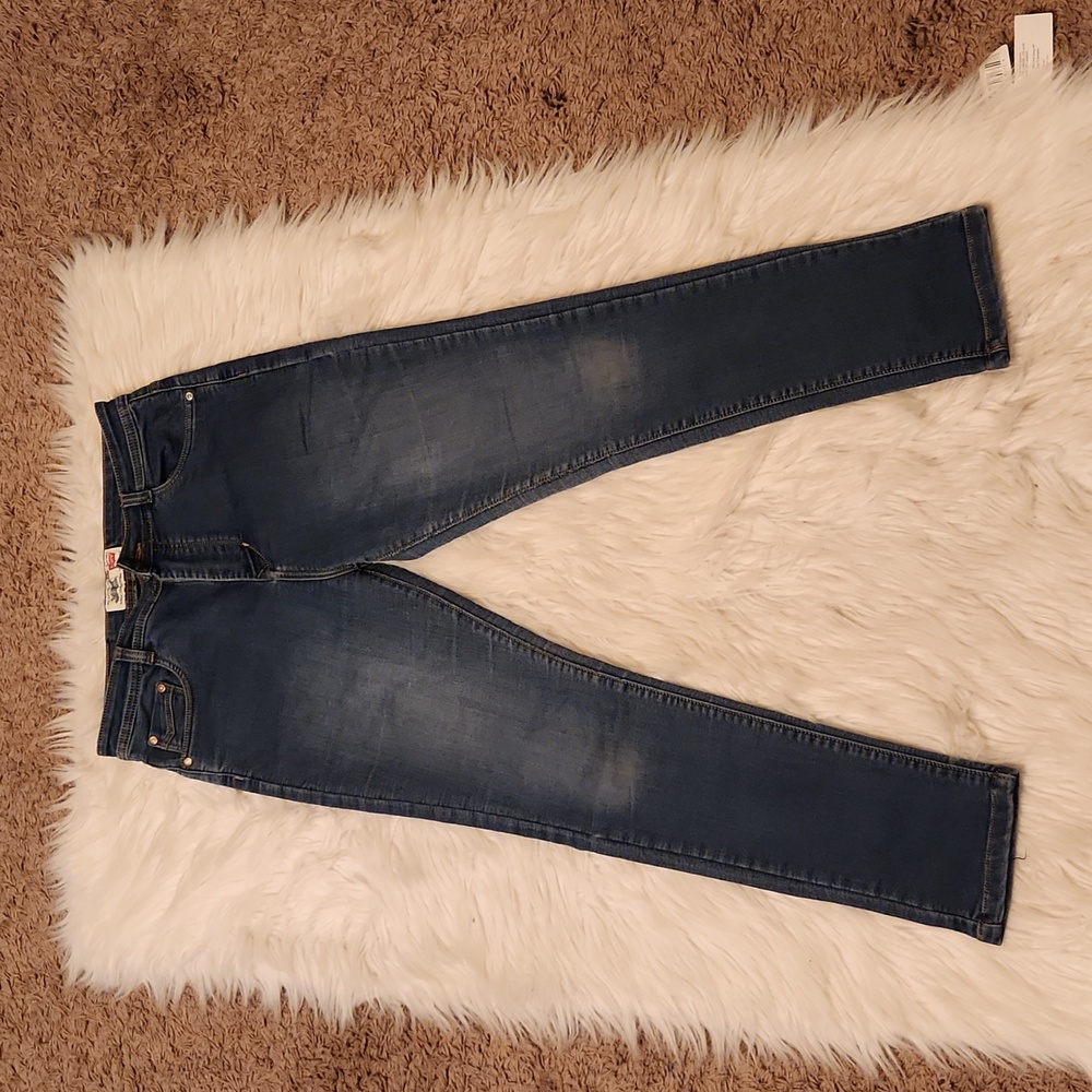 LEVI'S WOMEN'S SLIM FIT JEAN 30